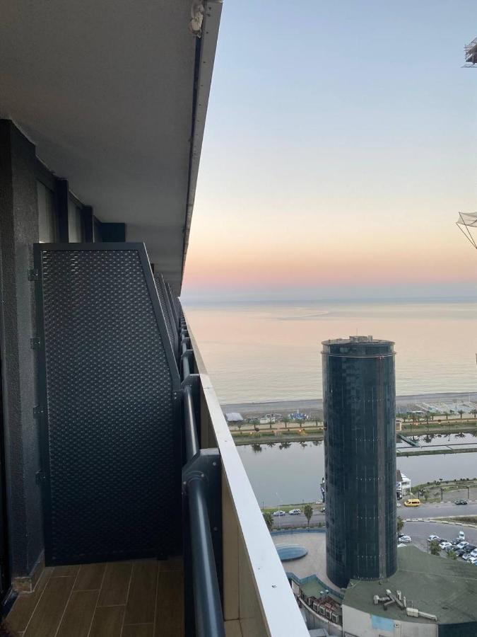 Orbi City Luxury Studio Harbour And Sea View Batumi Eksteriør billede